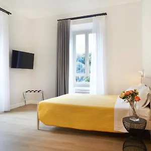 Hotel Reyes, Roma